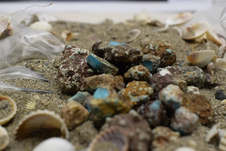 Stylish blue rough natural turquoise stone high quality with vibrant color from Neyshabur Iran