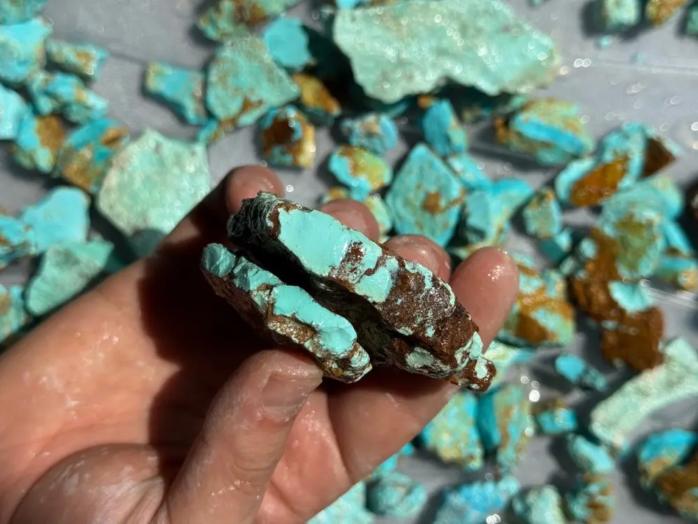 New discovery Damghan turquoise high hardness